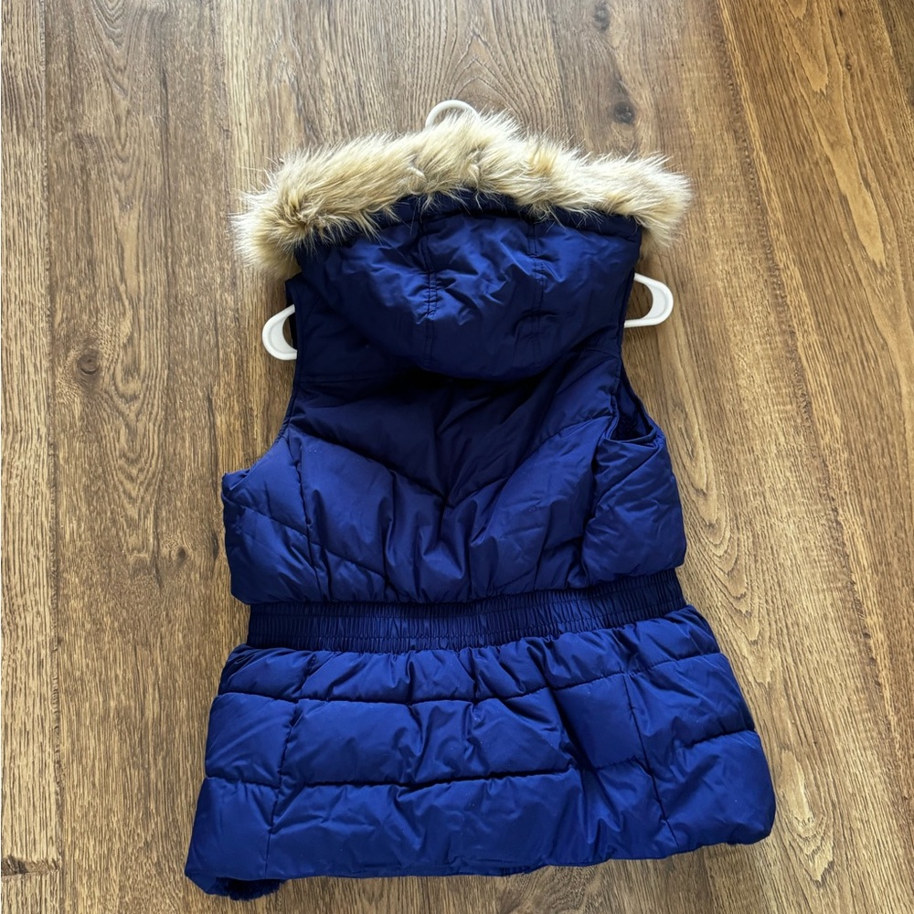 Banana Republic Navy Puffer Vest with Faux Fur Trim - Picture 4 of 4